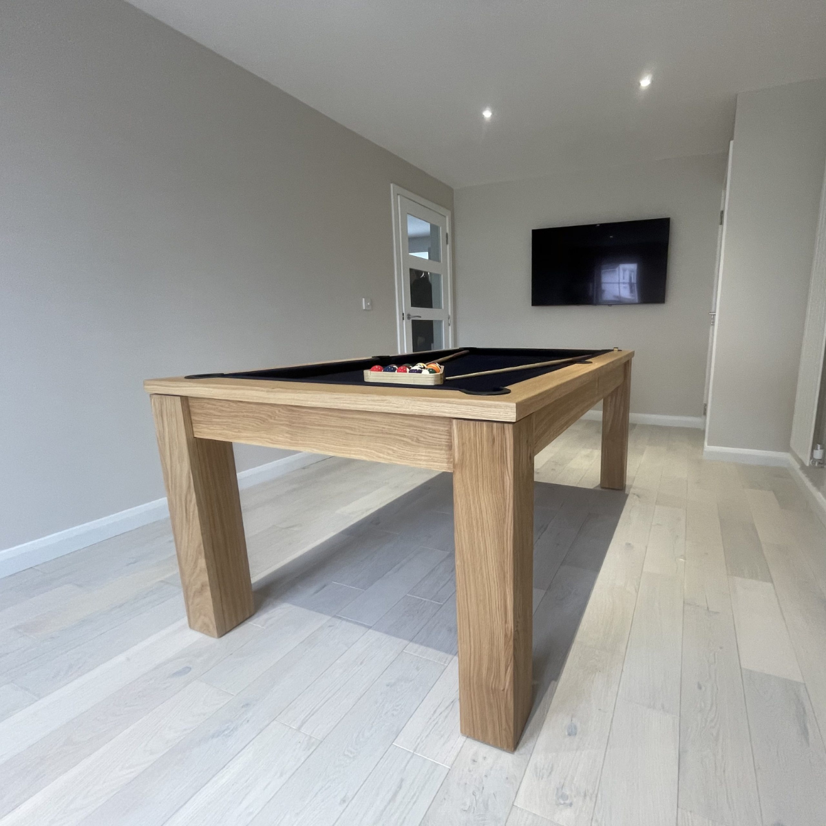 The Elixir 6ft & 7ft British Pool Table W/Dining Top Natural Oak