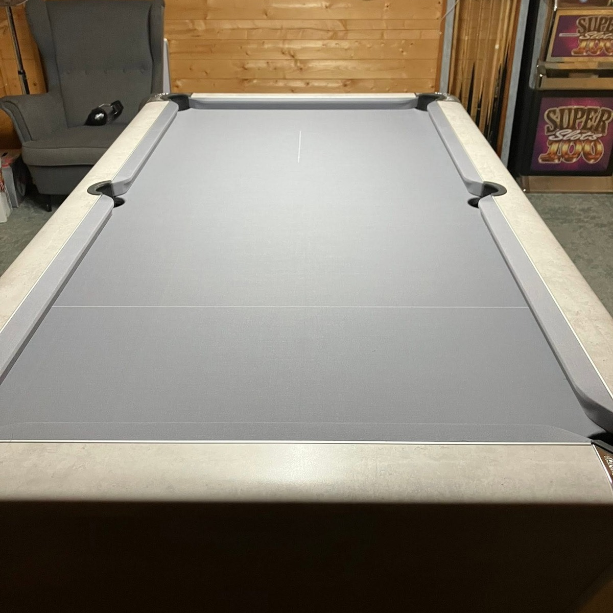 Hainsworth Elite-Pro Cloth Bed And Cushion Set Bankers Grey 7ft