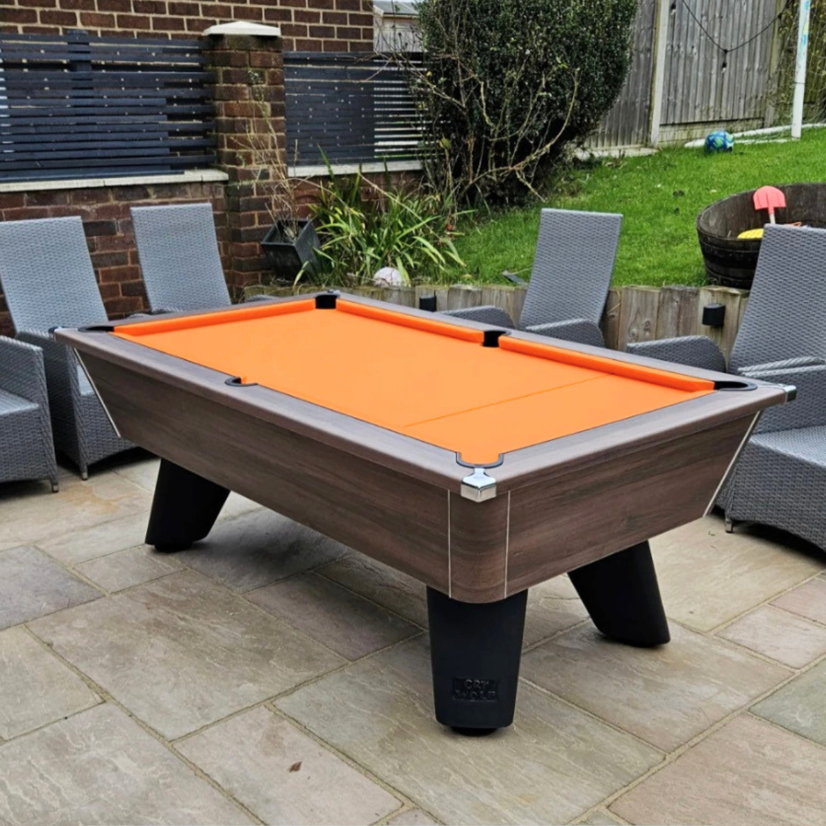 Cry Wolf Outdoor English Pool Table Walnut 6ft Or 7ft