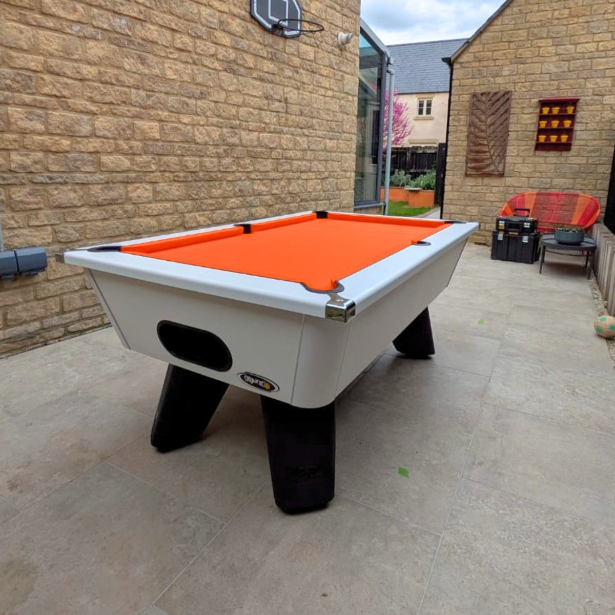 Cry Wolf Outdoor English Pool Table White 6ft Or 7ft