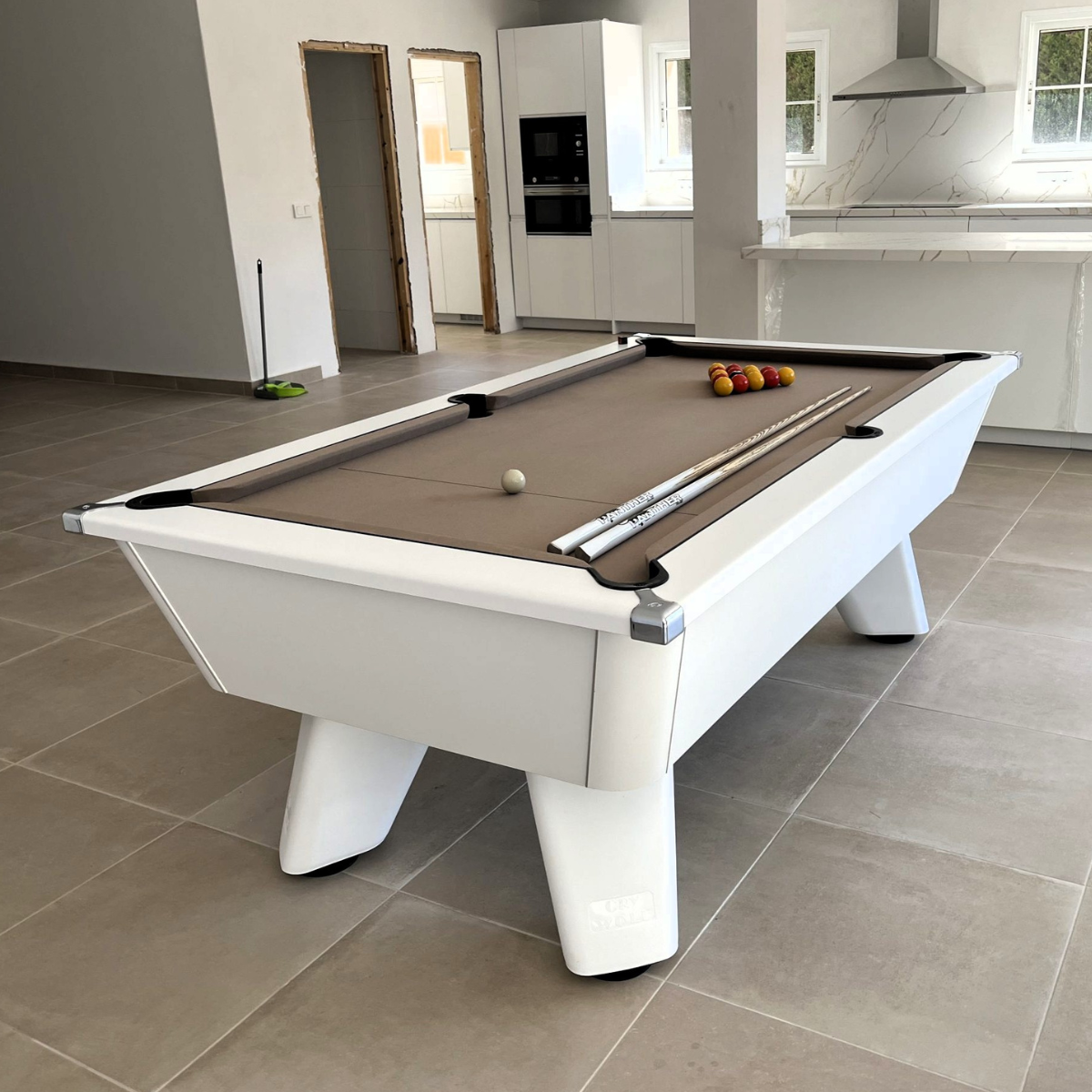 Cry Wolf English Pool Table White Tournament Edition 6ft Or 7ft