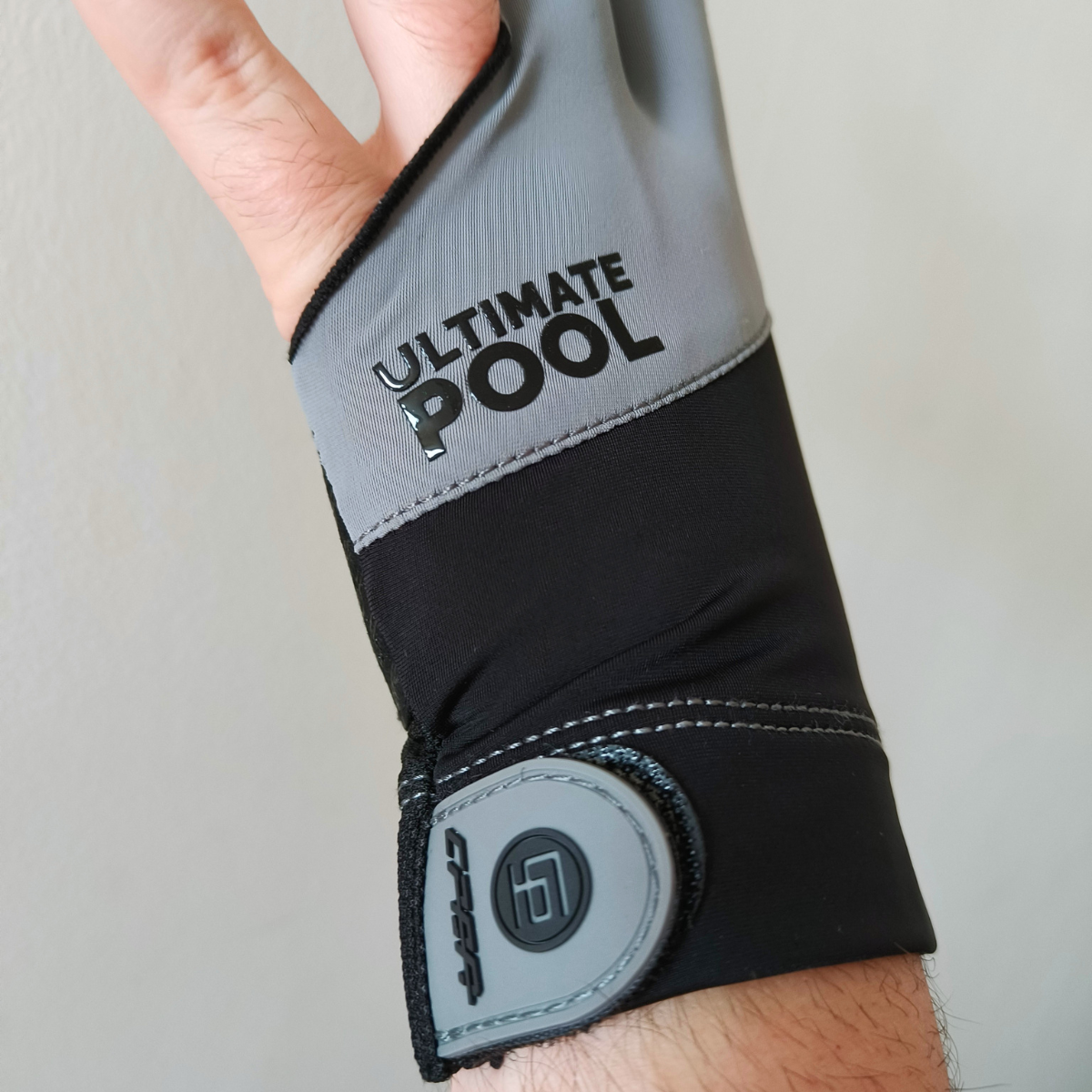 Ultimate Pool Cue Glove CPBA Grey Left Or Right Hand